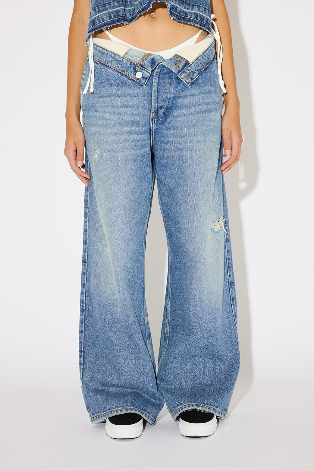 AMISH: JEANS ROLL UP DOLLY