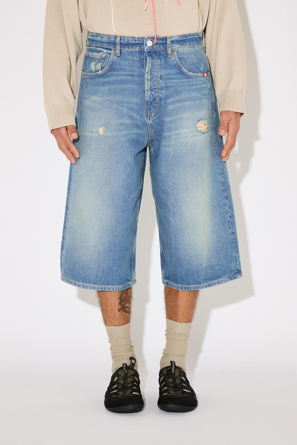 AMISH: HUGE DENVER BERMUDA SHORTS