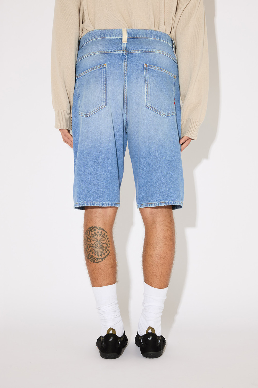 AMISH: TOMMY LIGHT BERMUDA SHORTS