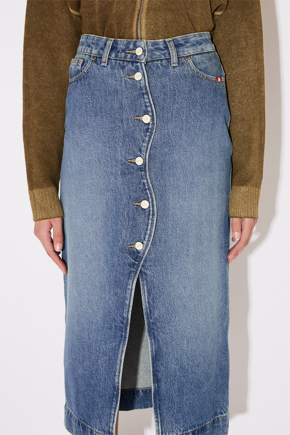 AMISH: GONNA WAVY IN DENIM