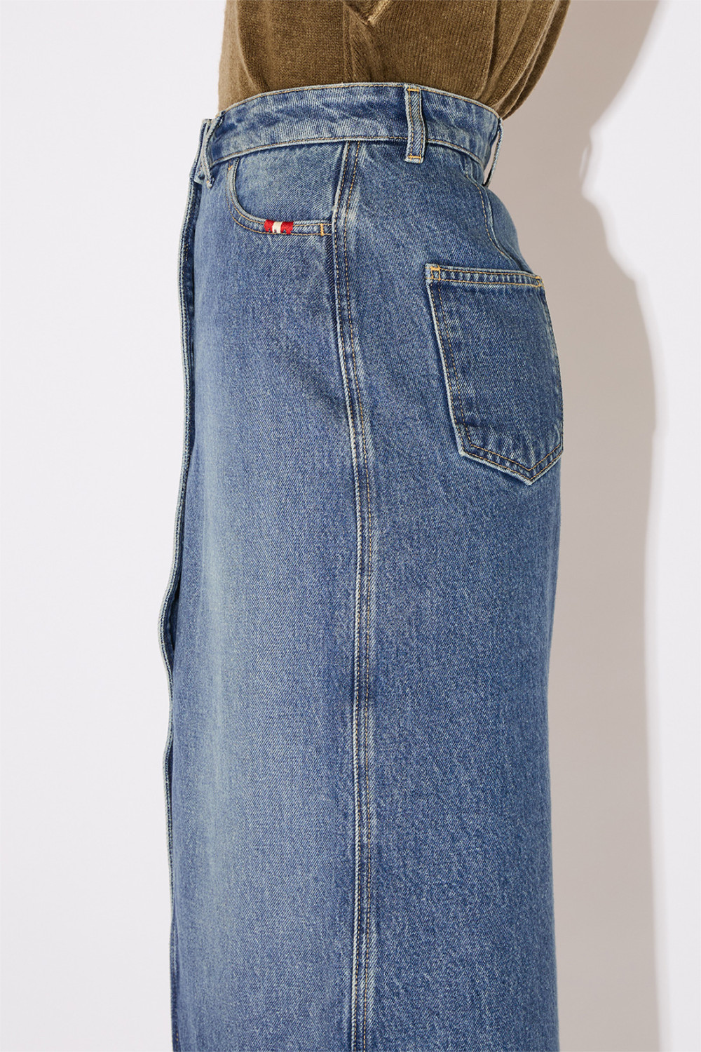 AMISH: GONNA WAVY IN DENIM