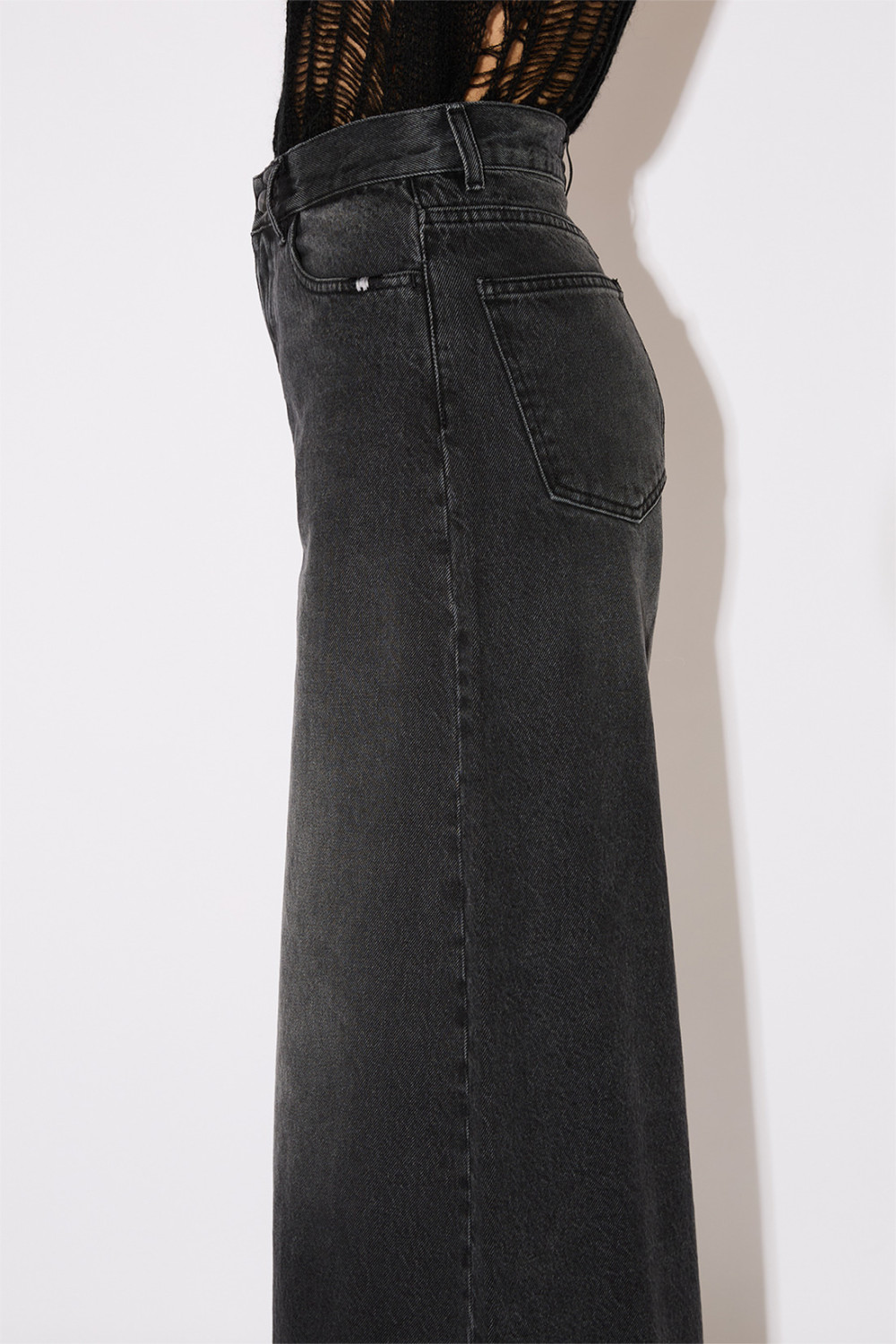 AMISH: BLACK USED EFFECT COLETTE JEANS