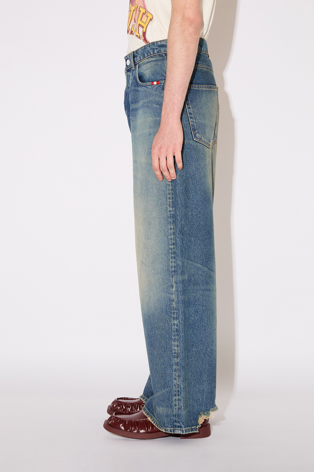 AMISH: JEANS HUGE DECADE