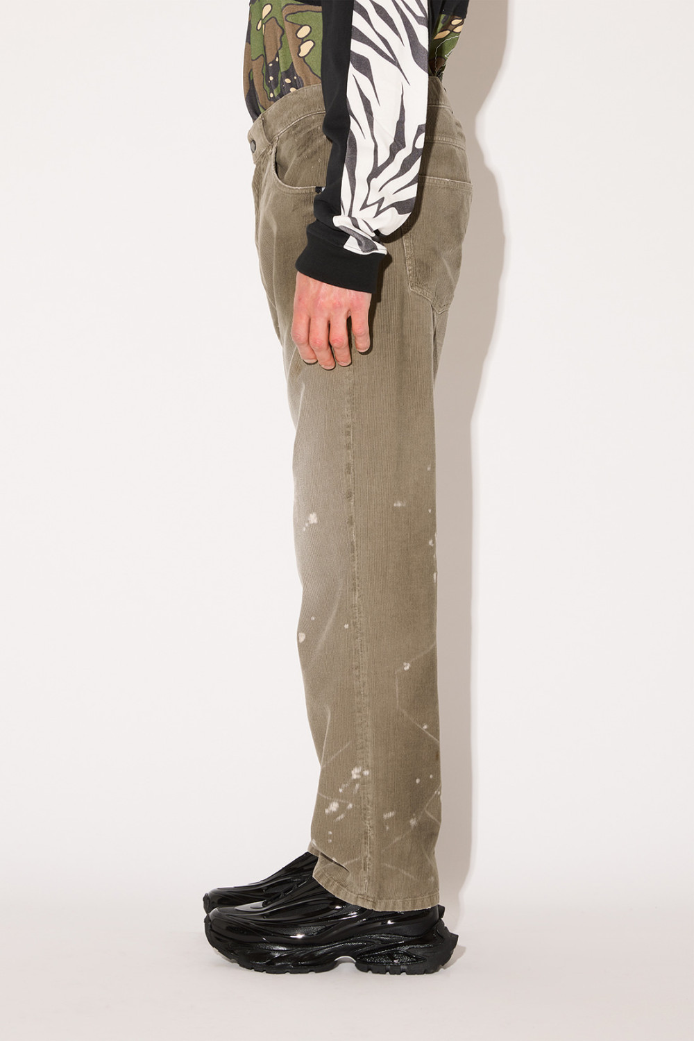 AMISH: PANTALONE JAMES IN VELLUTO EFFETTO VANDAL