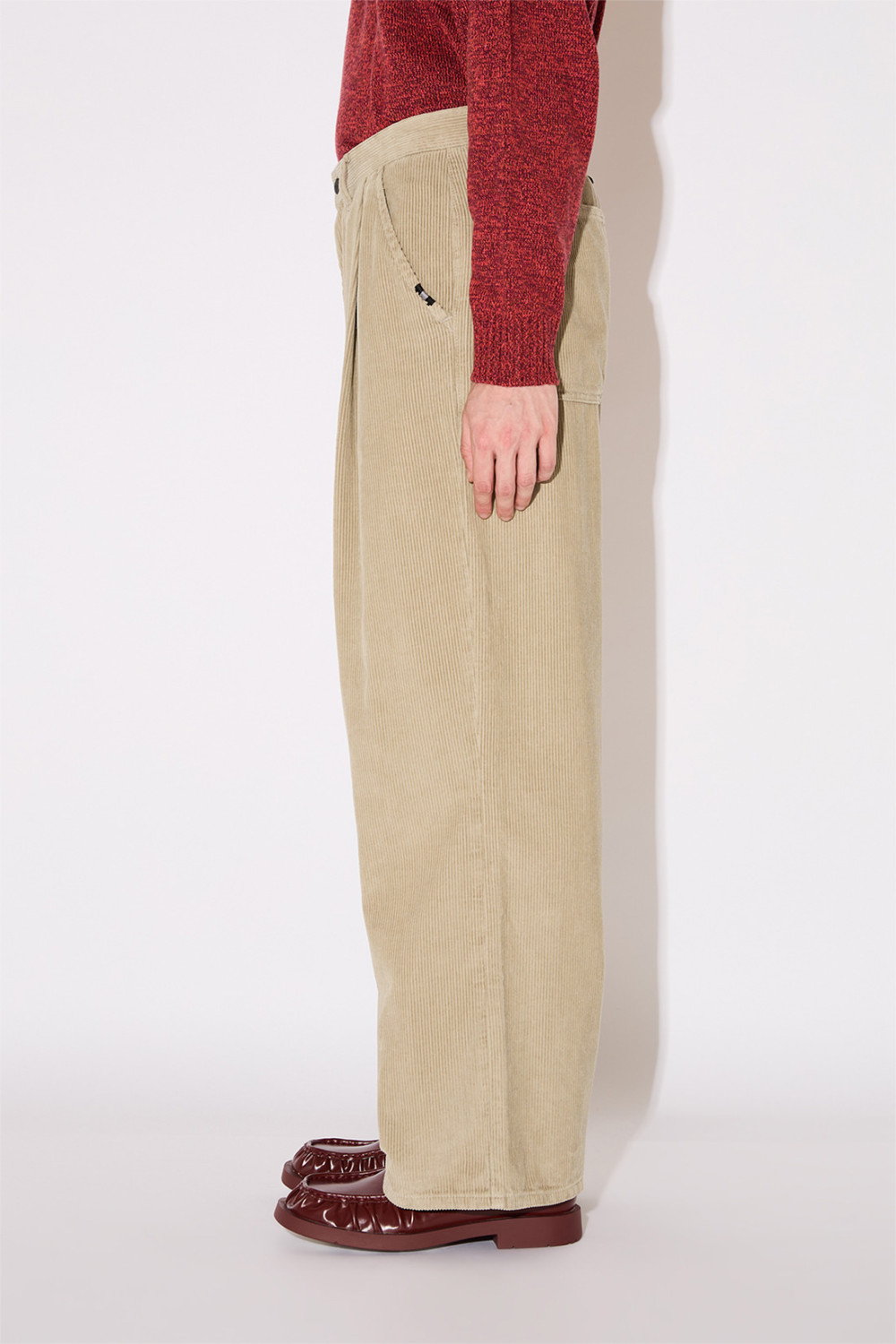 AMISH: NO GENDER PANTS IN VELVET
