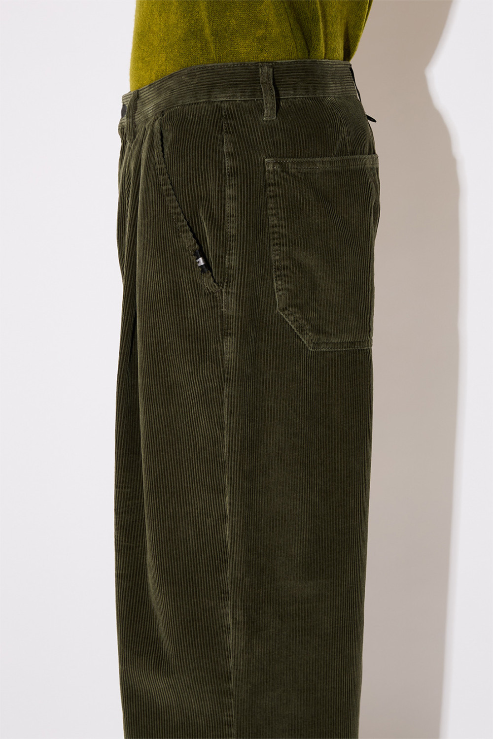 AMISH: NO GENDER PANTS IN VELVET
