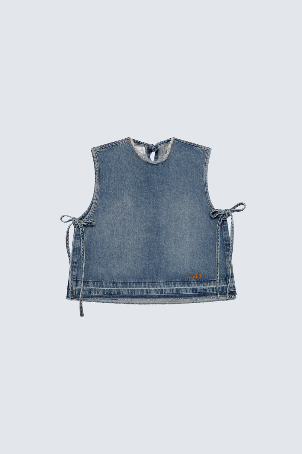 AMISH: TOP IN MID STONE DENIM